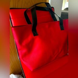 Large Shoulder/tote w interior removable still large zipper pouch in Loub-yTones